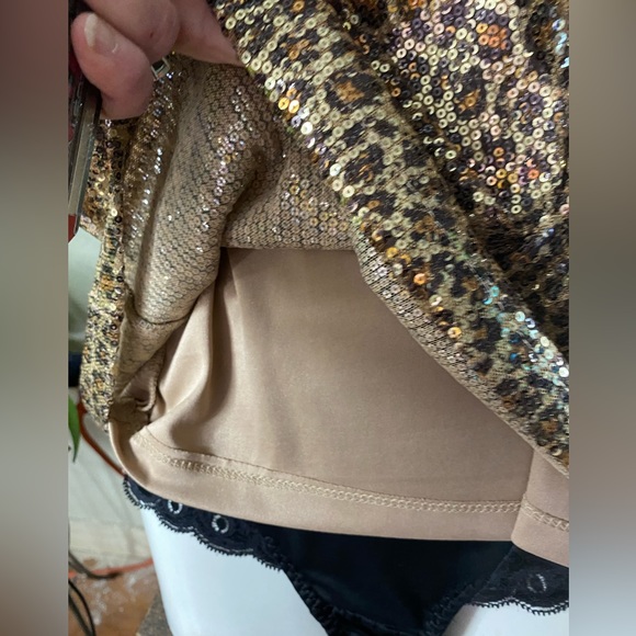 Women’s NWT Cable & Gauge Sequined Animal Print Dress Top - Picture 13 of 16